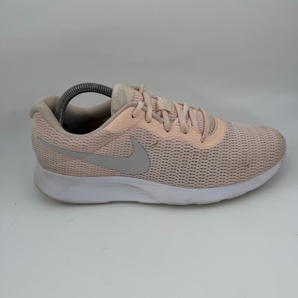 Nike Women’s Tanjun- SZ 10- Guava Ice/Vast Grey 812655-800 Running Shoe Sneaker